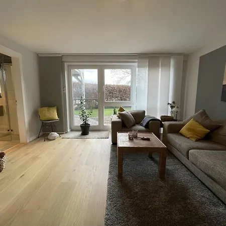 Vakantiehuis In With Swimming Pool