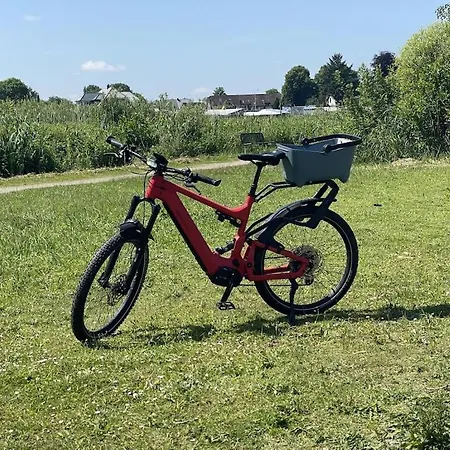 In With Swimming Pool * Plön